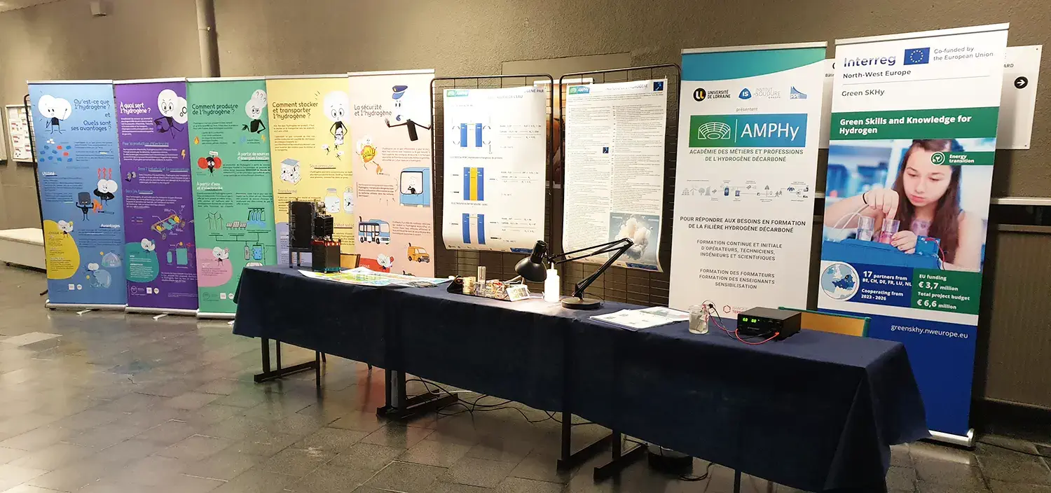 Photo d'un stand au Village des Sciences, Faculté des sciences et technologies, Vandoeuvres